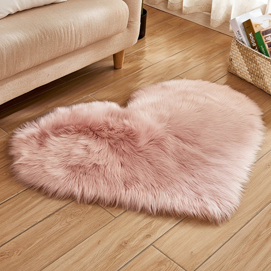Plush Heart Shaped Area Mat for Cozy Indoor Use