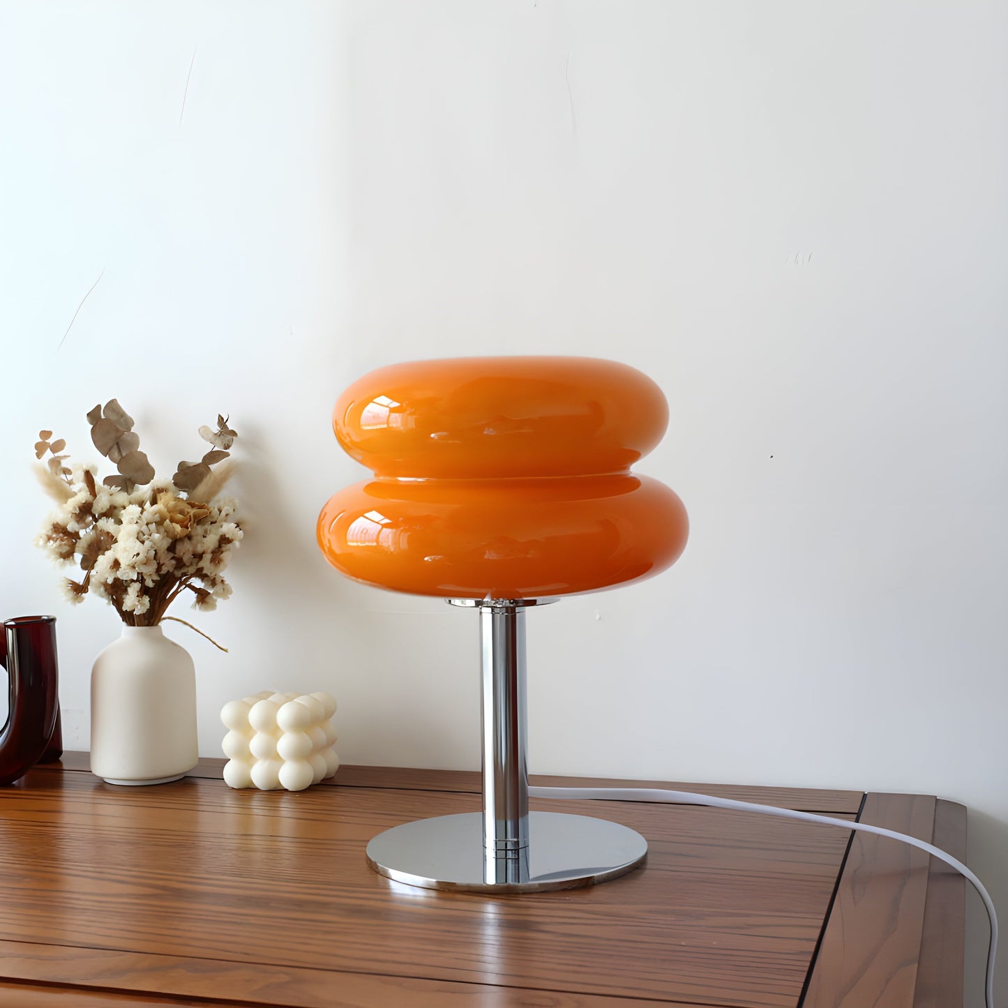 Italian Glass LED Table Lamp - Vintage Chic Egg Design