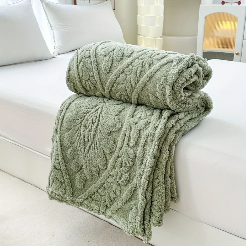 Jacquard Fleece Blanket with French-Inspired Design