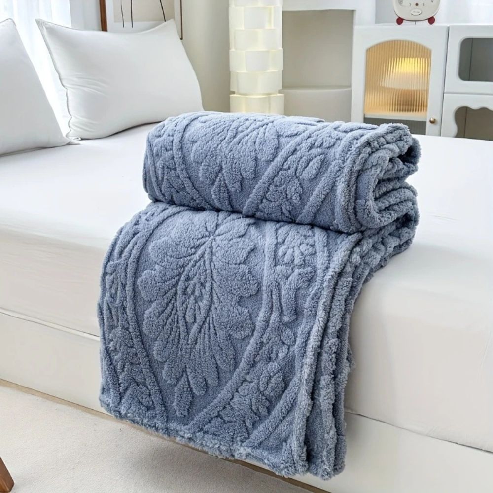 Jacquard Fleece Blanket with French-Inspired Design