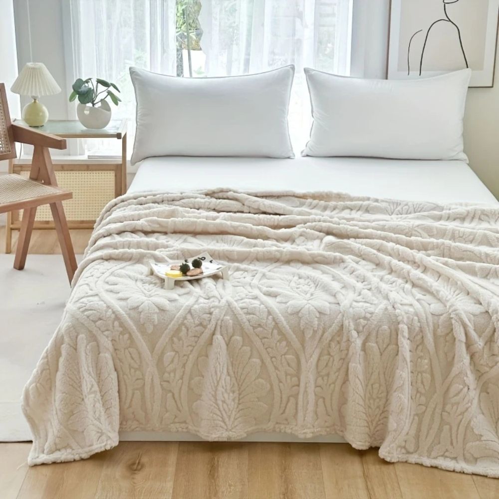 Jacquard Fleece Blanket with French-Inspired Design