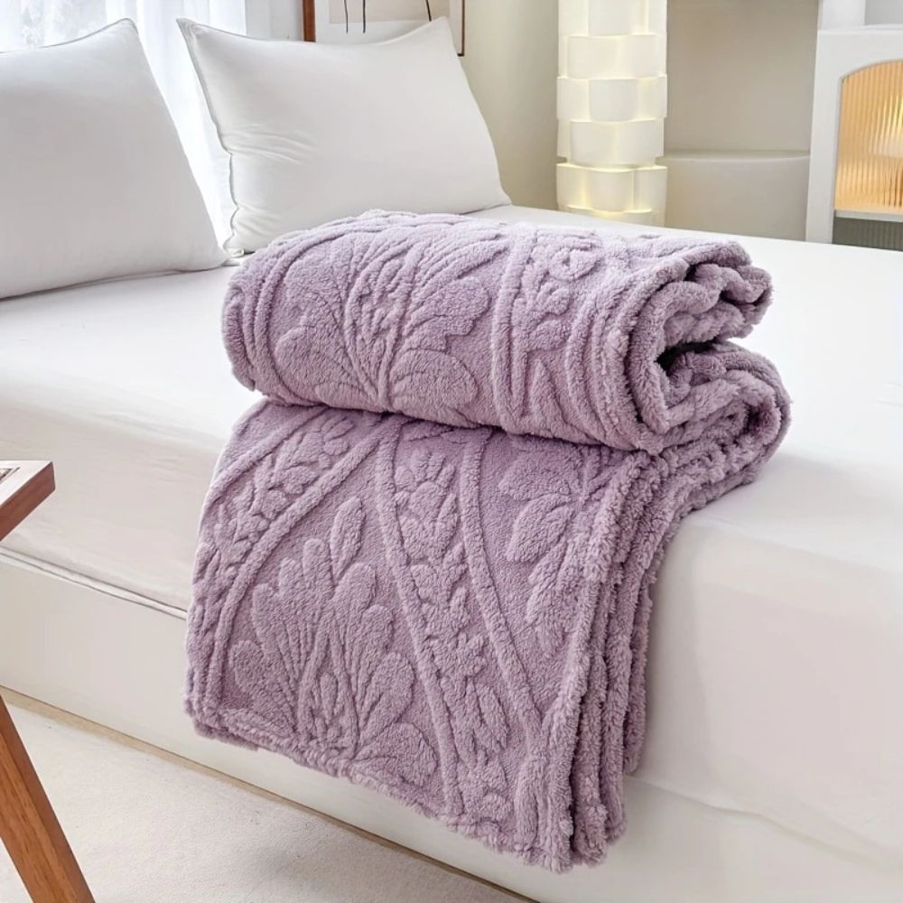 Jacquard Fleece Blanket with French-Inspired Design