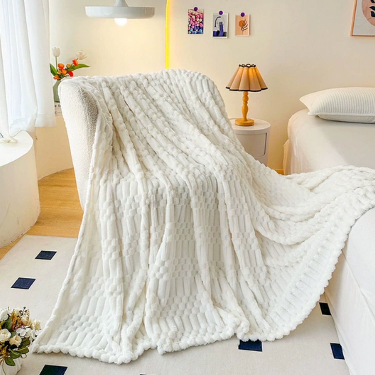 Ultra Soft Pebble Pattern Throw Blanket