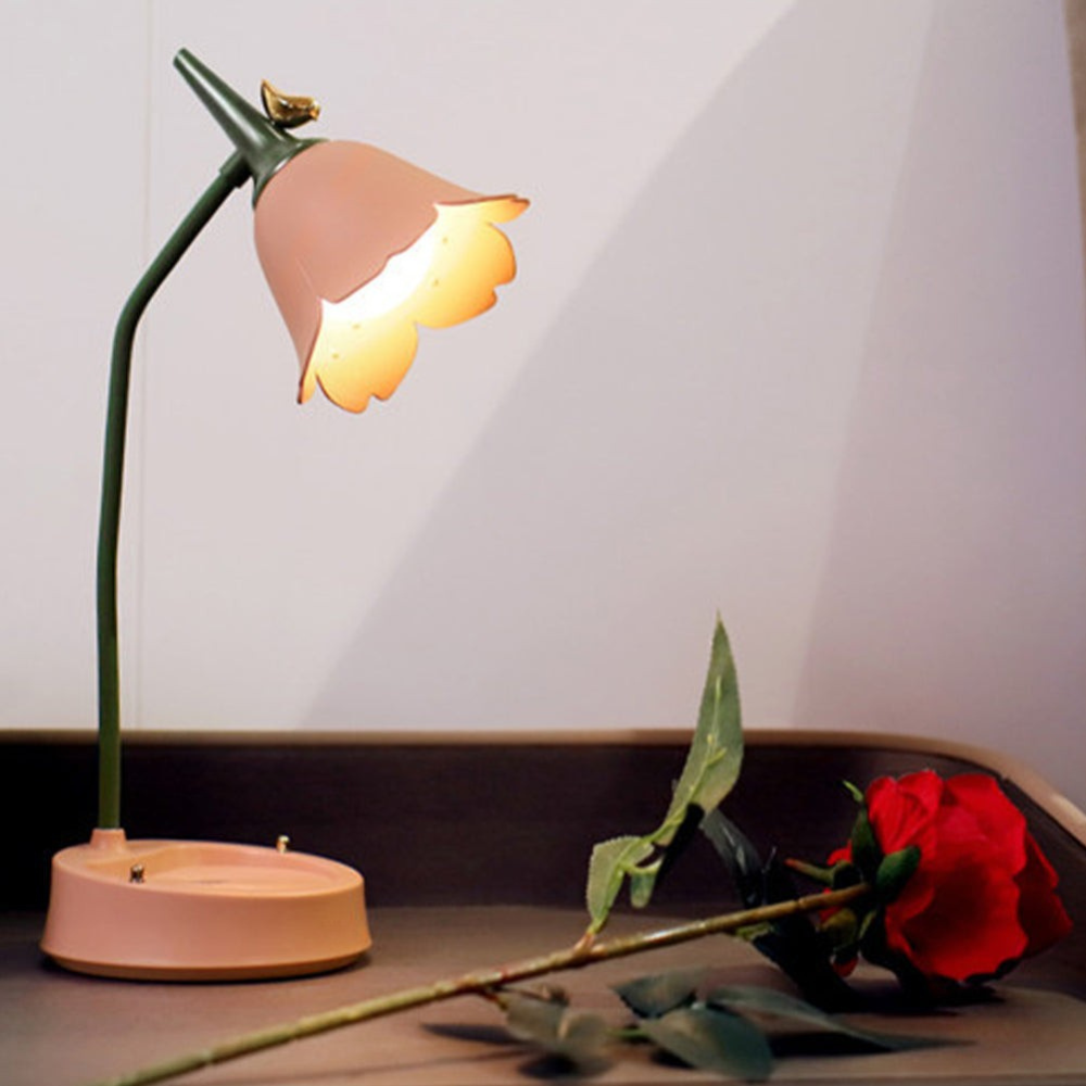 Flower-Shaped Touch-Activated LED Table Lamp