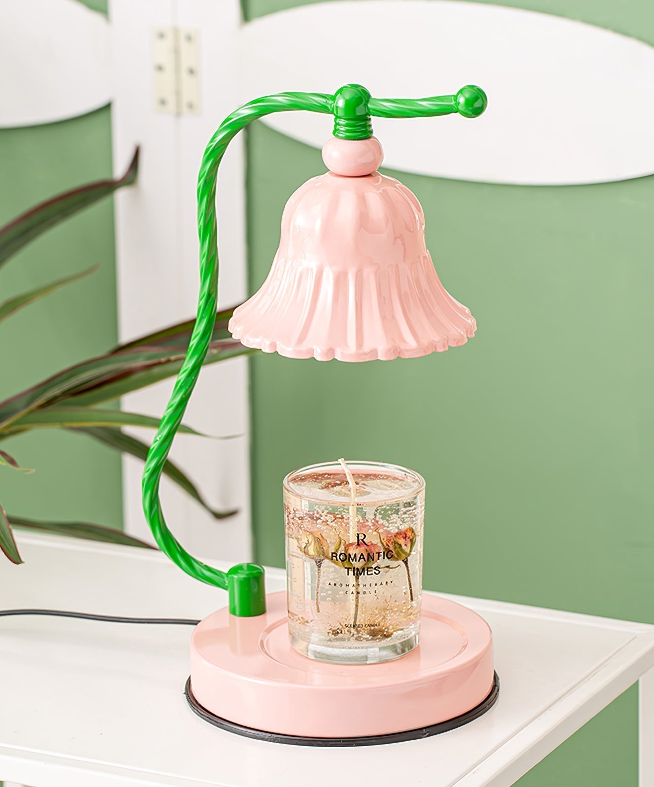 Charming Pink Glass Flower Table Lamp