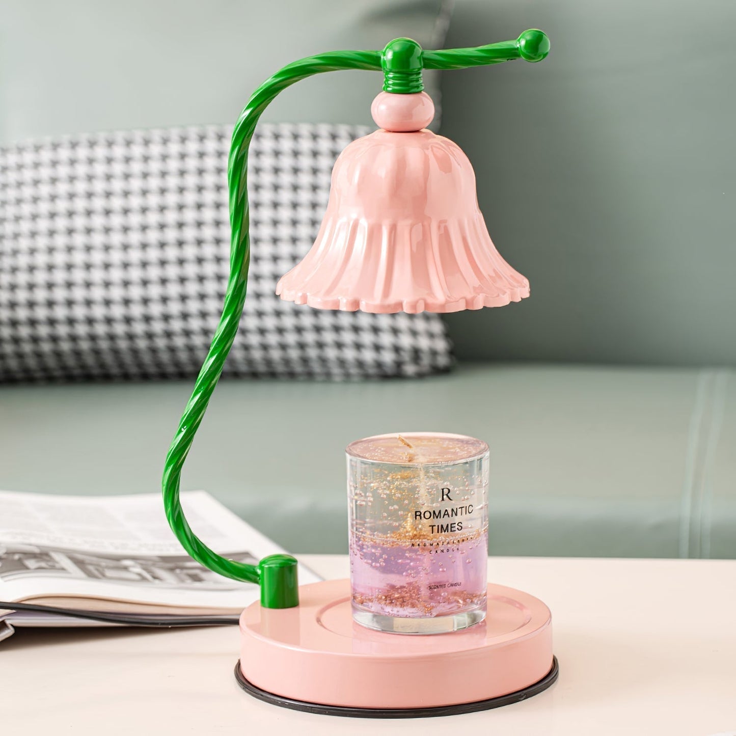 Charming Pink Glass Flower Table Lamp