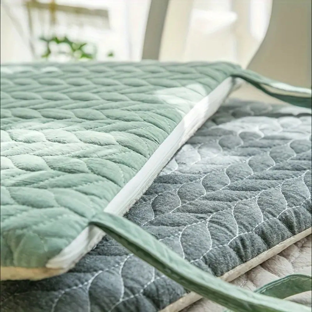Quilted Nordic-Style Seat Cushion with Zippered Cover