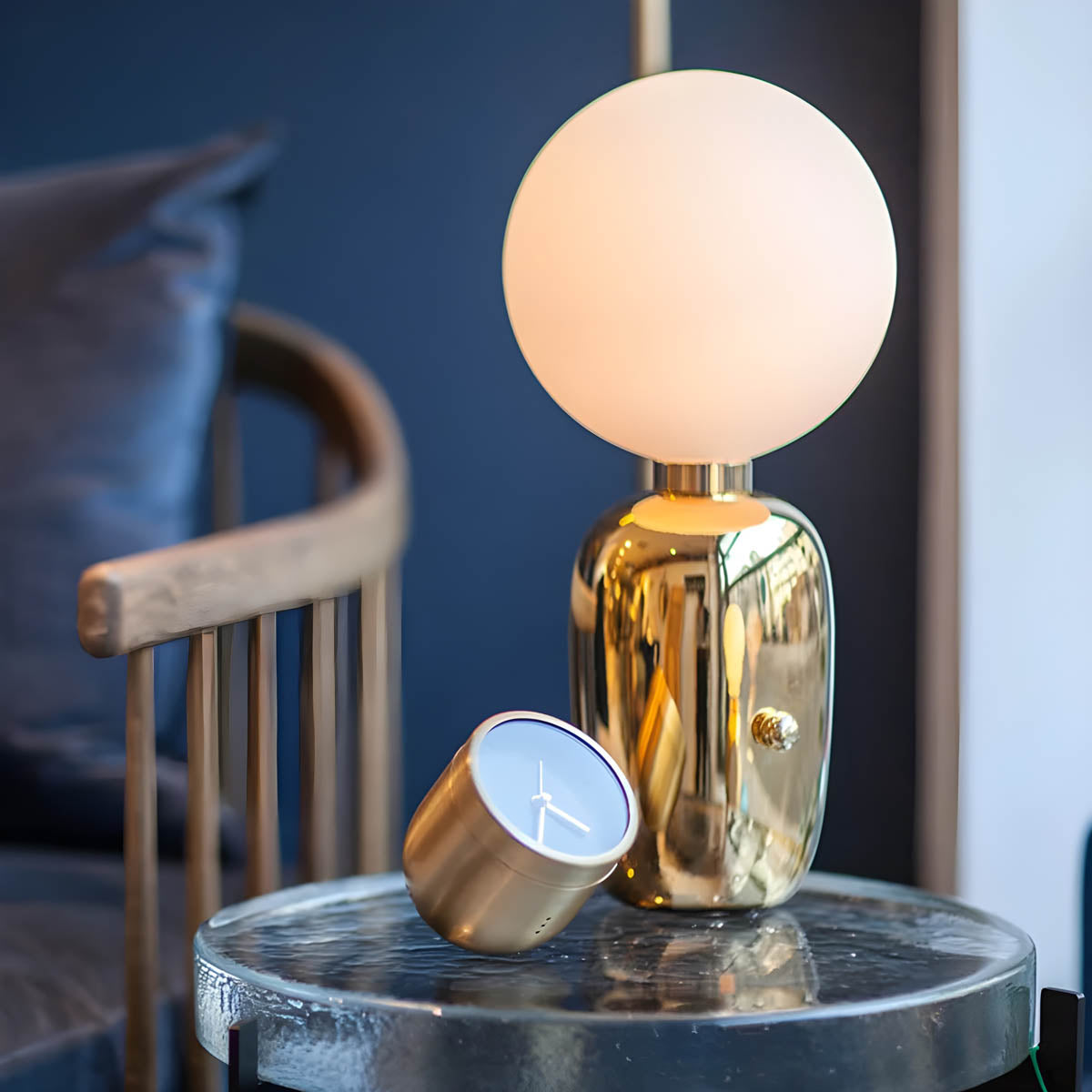 Minimalist Modern Table Lamp with Soft Ambient Light