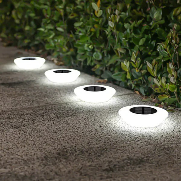 Rust-Proof Solar Outdoor Lights with Automatic On/Off Function