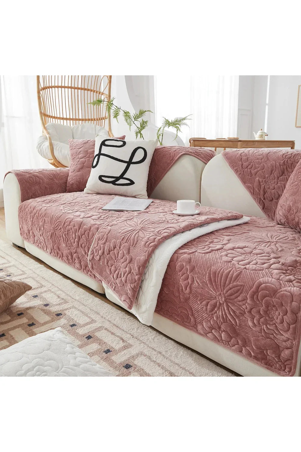 Plush Polyester Sofa Cover