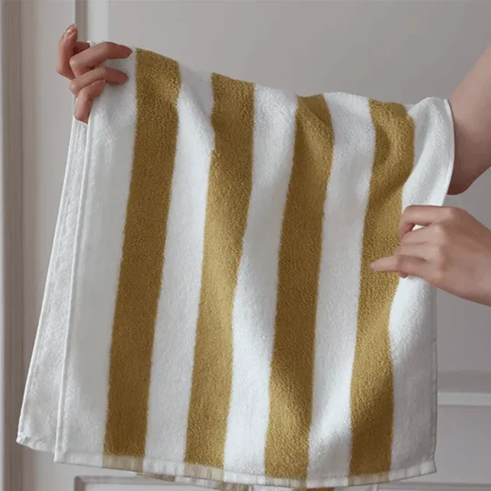 Chunky Retro Striped Cotton Towel