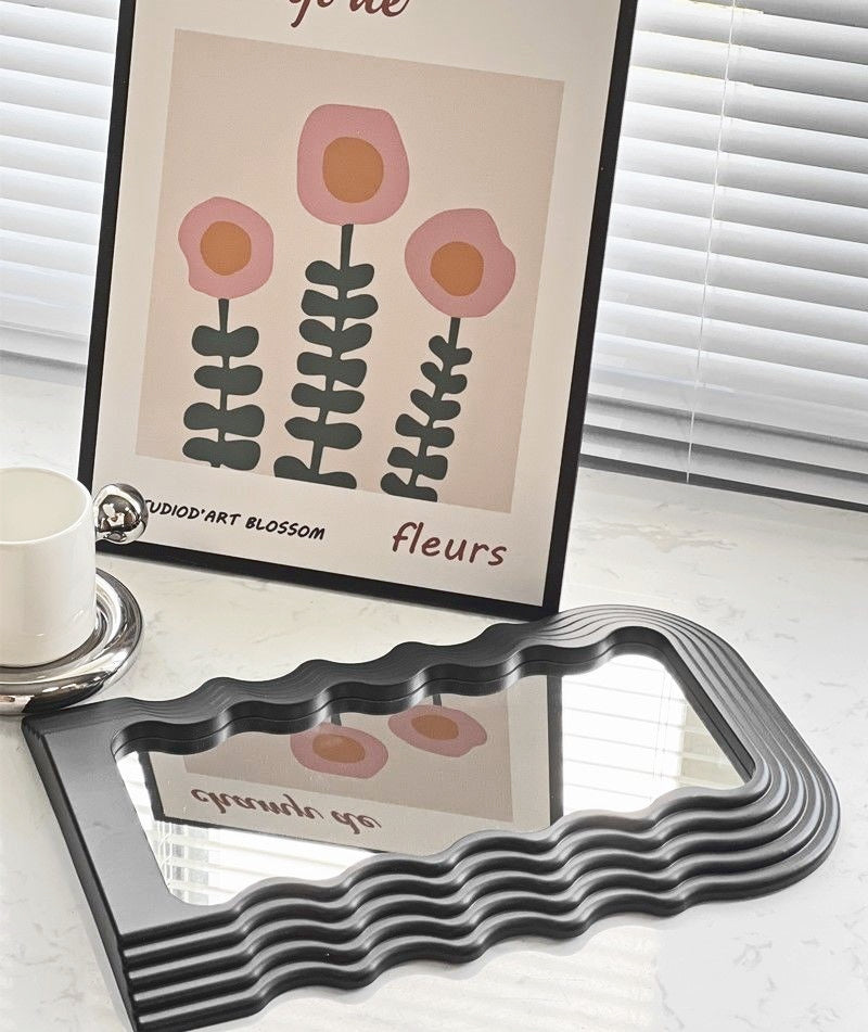 Wavy Retro Mirror in Pink and Purple