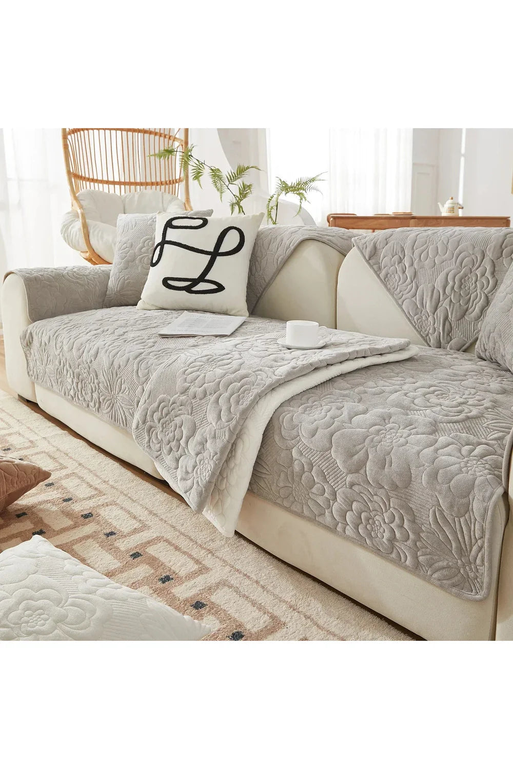 Plush Polyester Sofa Cover