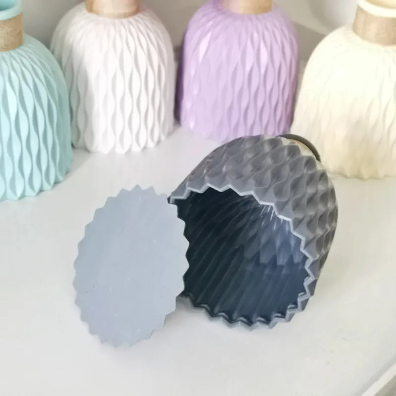 Modern Plastic Flower Vase - 10 cm Contemporary Design