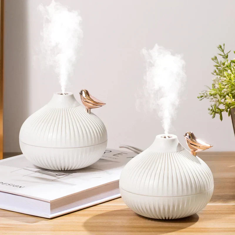 USB Onion-Shaped Humidifier with LED Night Light and Mood Lighting