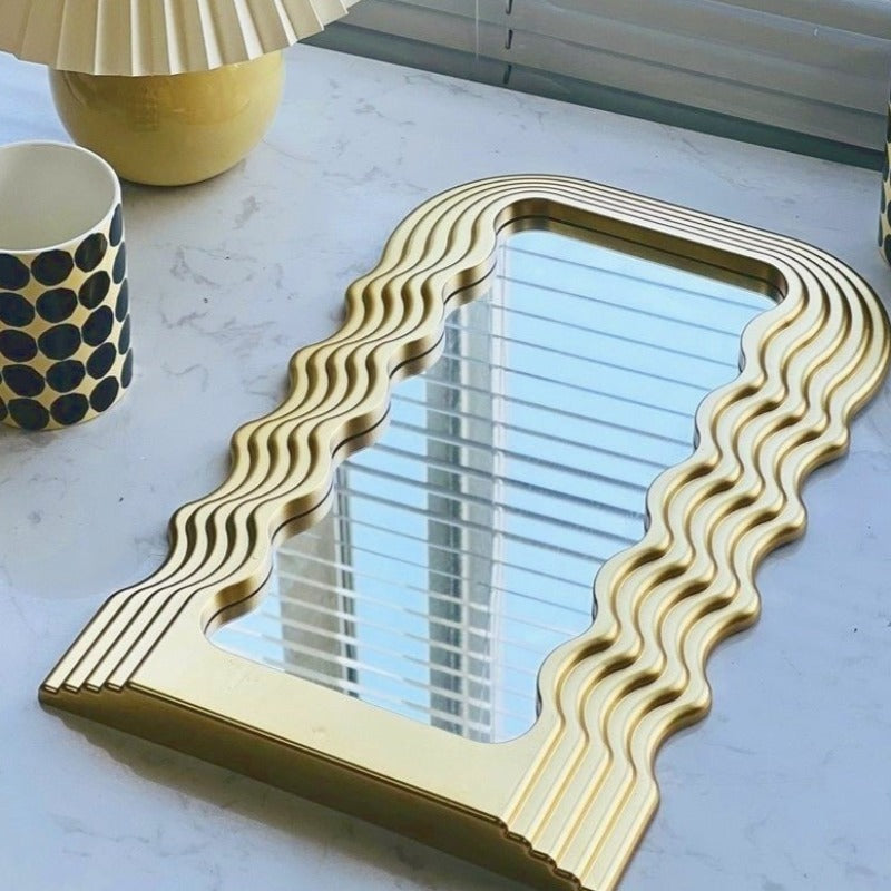 Wavy Retro Mirror in Pink and Purple