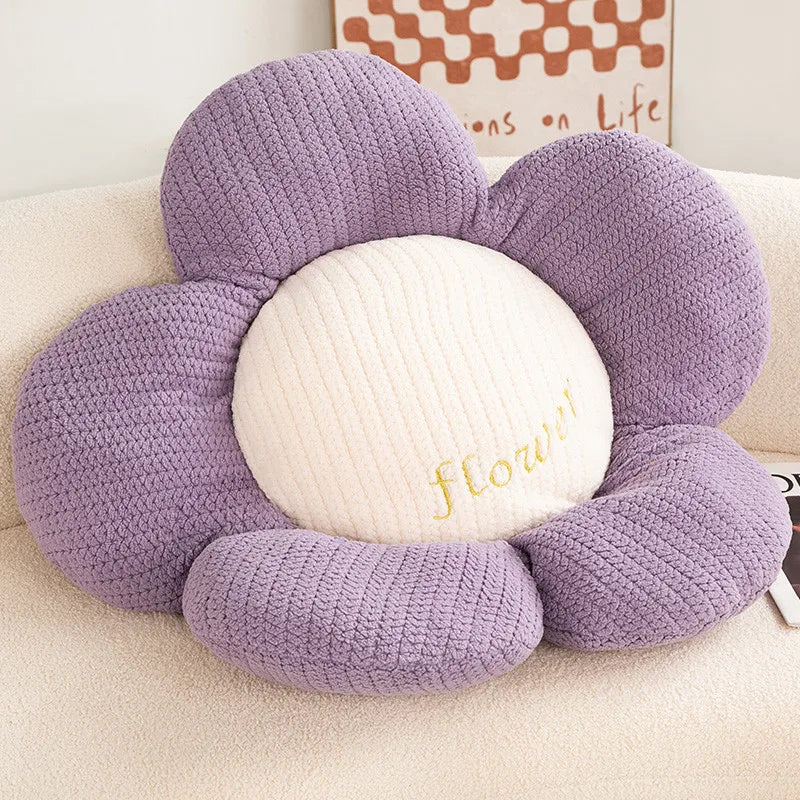Daisy Shaped Decorative Cushion