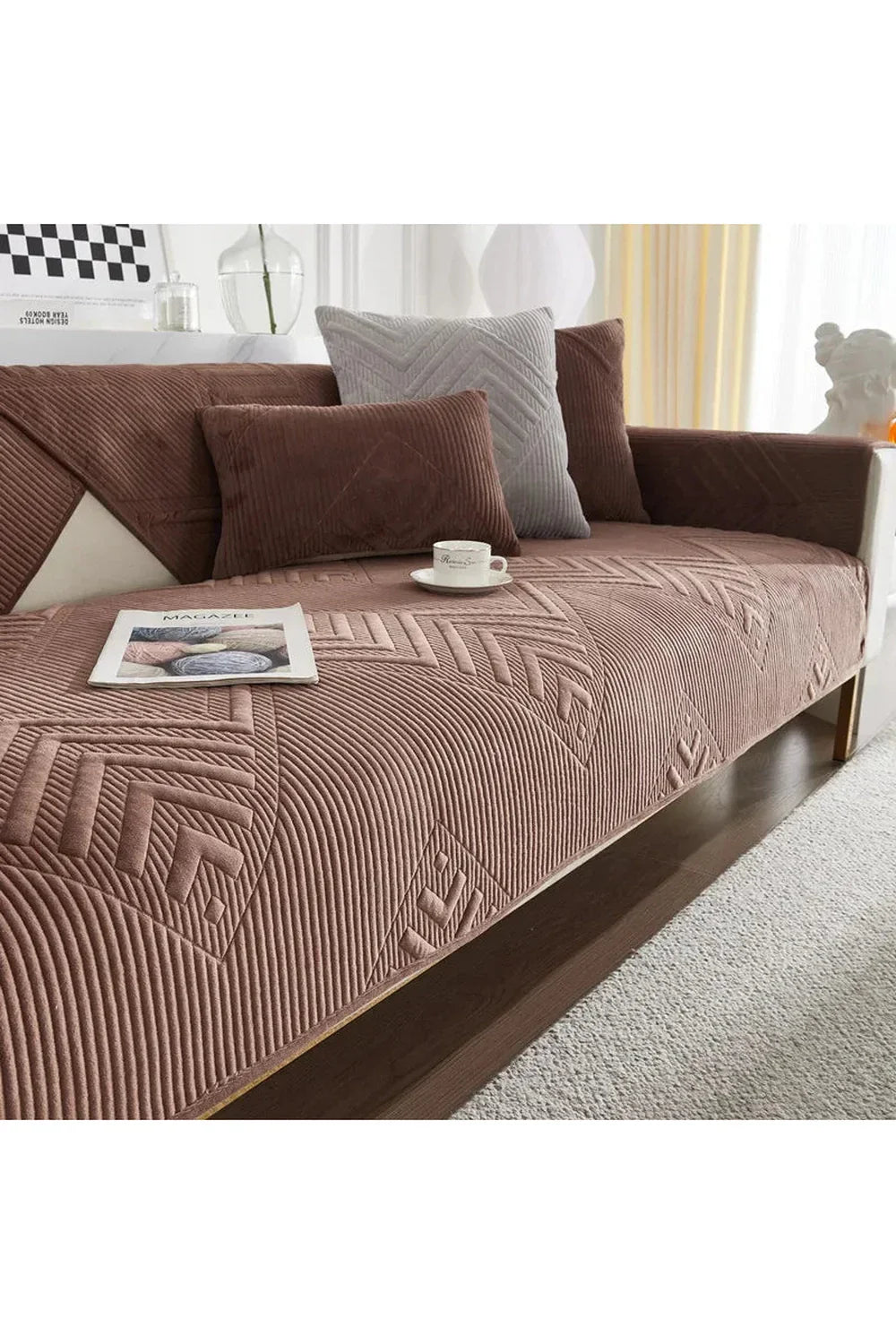 Soft Polyester Quilted Sofa Cover