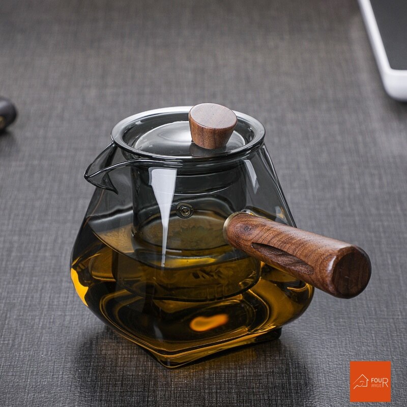 Japanese Glass Teapot with Wooden Handle, 700ml Heat-Resistant Tea Maker
