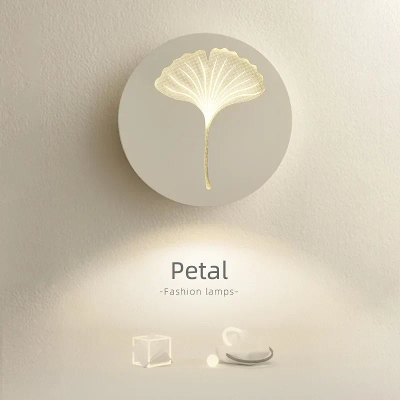 Minimalist LED Wall Lamp in Aluminum and Acrylic