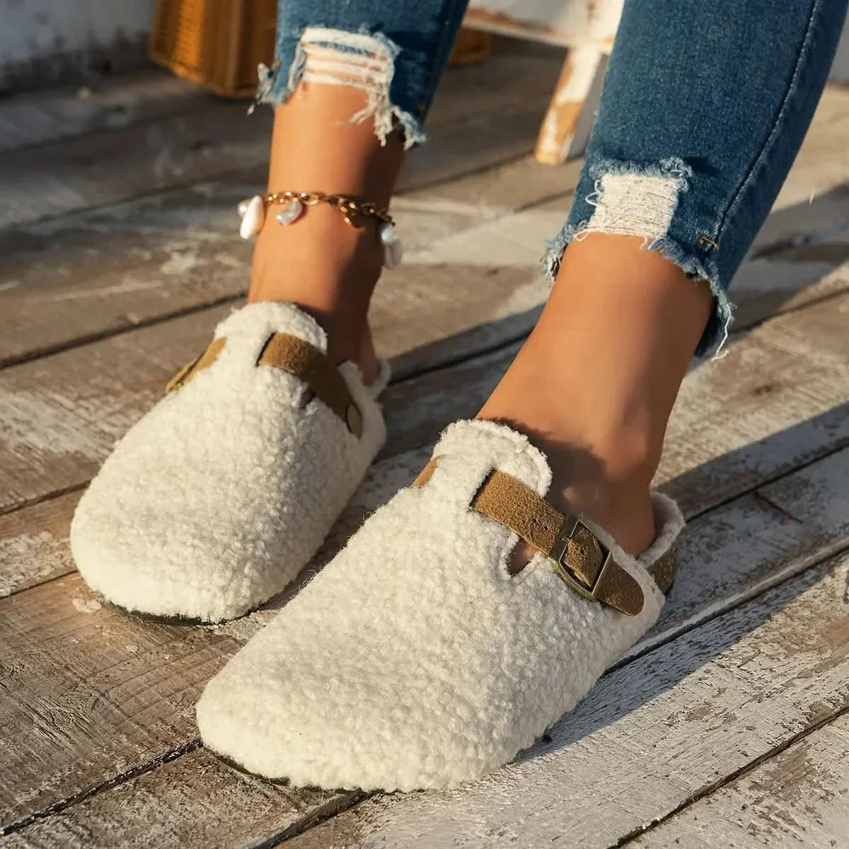 Women's Wool Lined Non-Slip Winter Slippers
