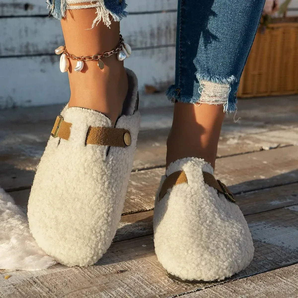 Women's Wool Lined Non-Slip Winter Slippers