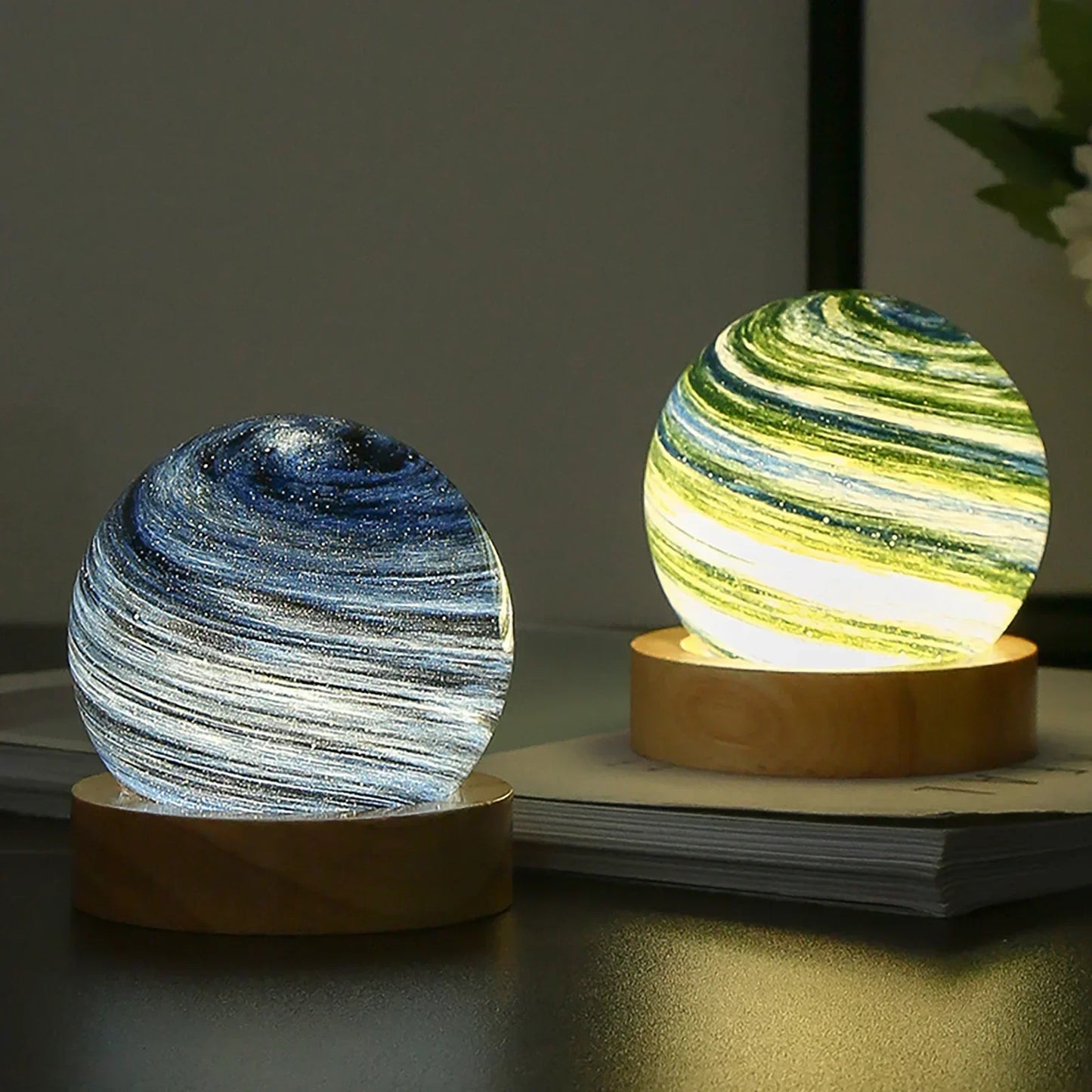 3D Crystal Planet Mini Night Lamp - LED Galaxy Decor