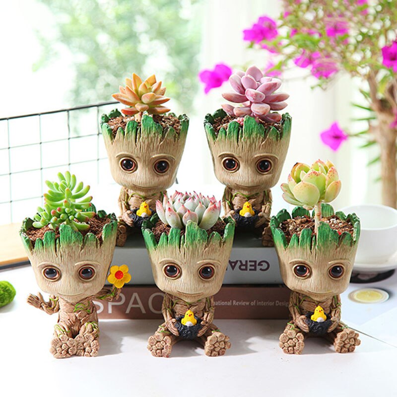 Miniature Groot Figure - Playful Resin Office Decor