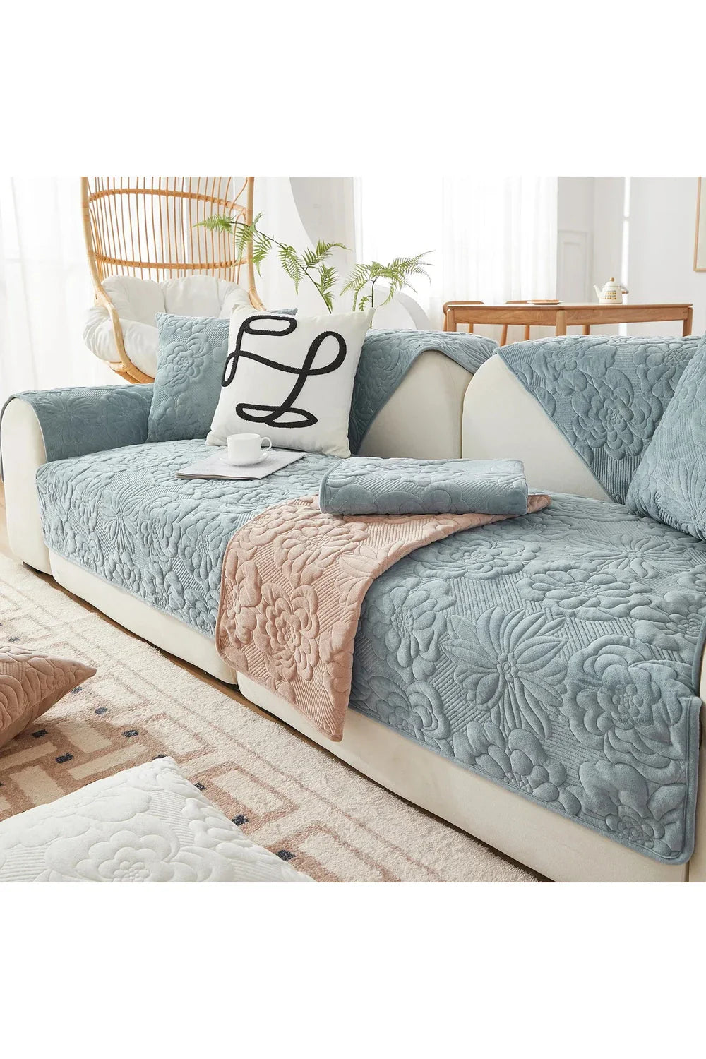 Plush Polyester Sofa Cover