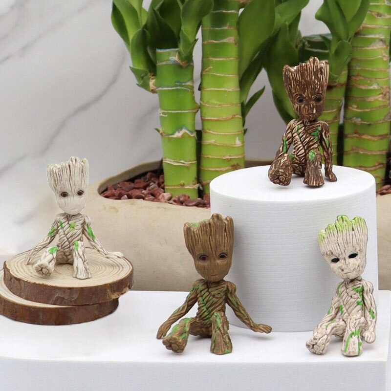 Miniature Groot Figure - Playful Resin Office Decor
