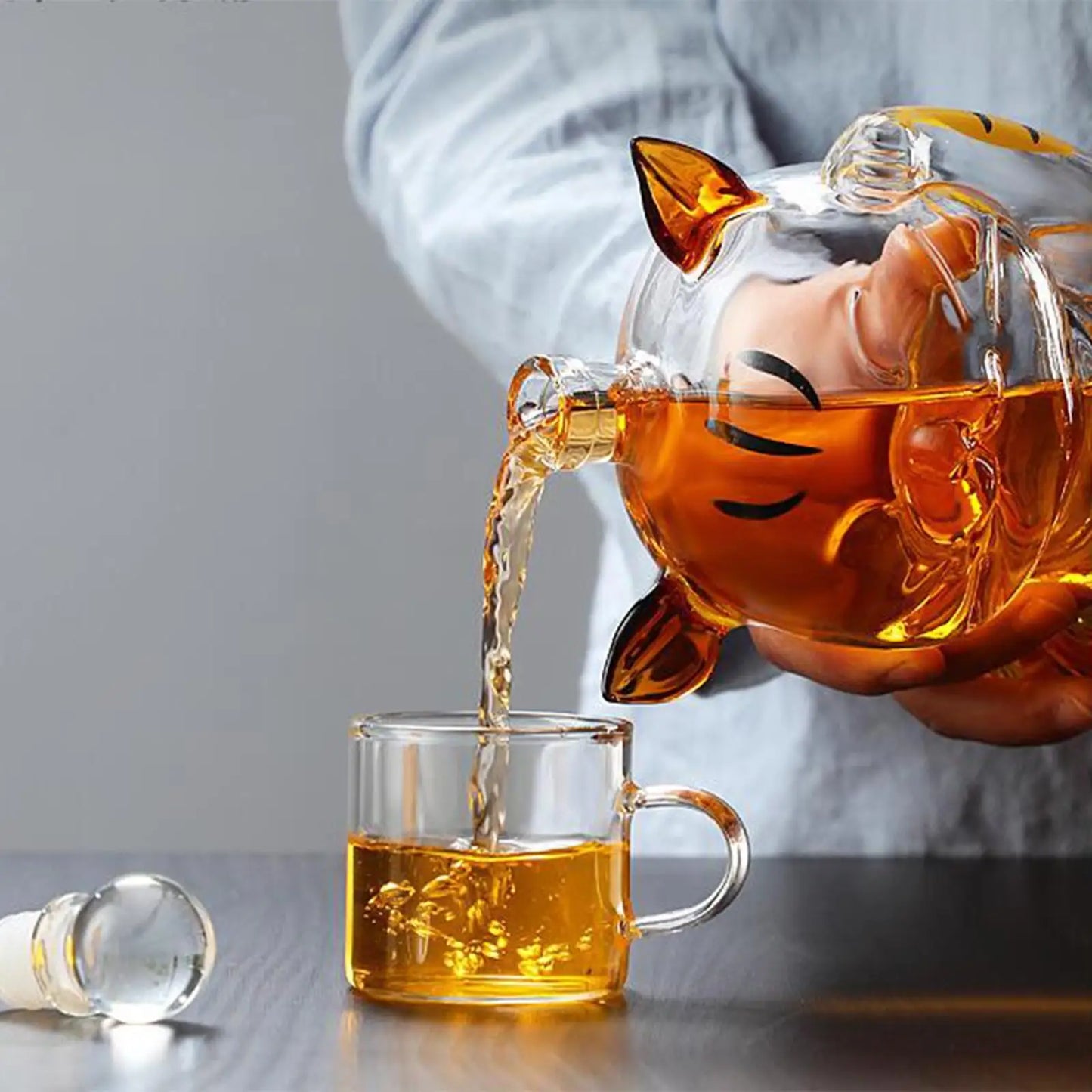 Cat Shaped Glass Decanter with Stopper 1000ml