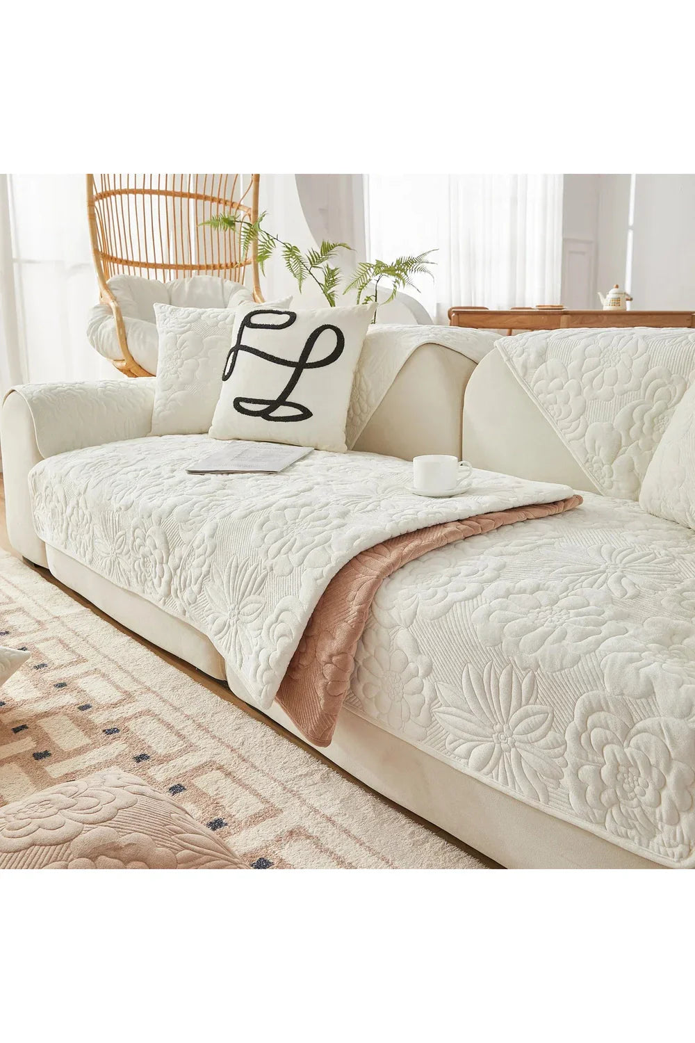 Plush Polyester Sofa Cover