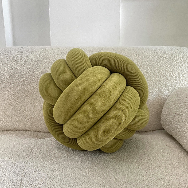 Knot Pillow in 100% Cotton Fabric