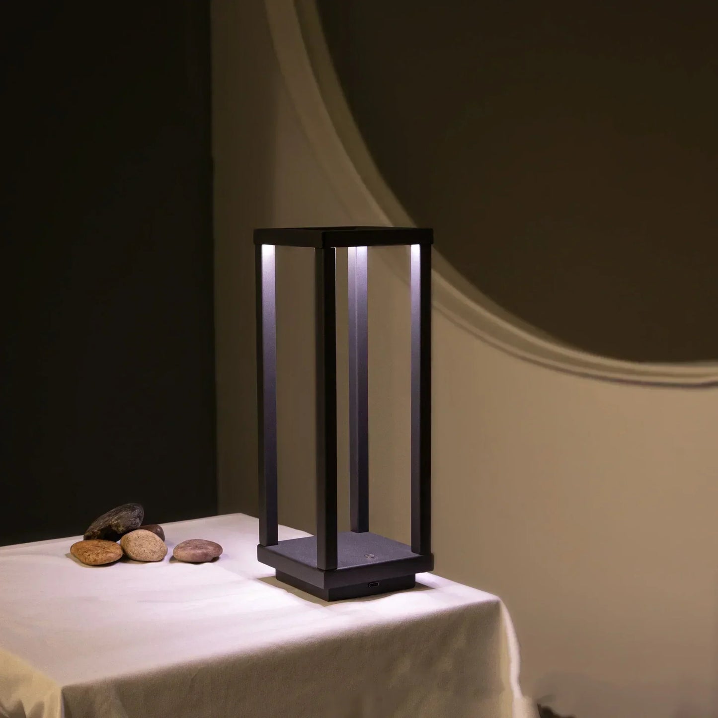 Chic Wireless Aluminum Table Lamp for Modern Spaces