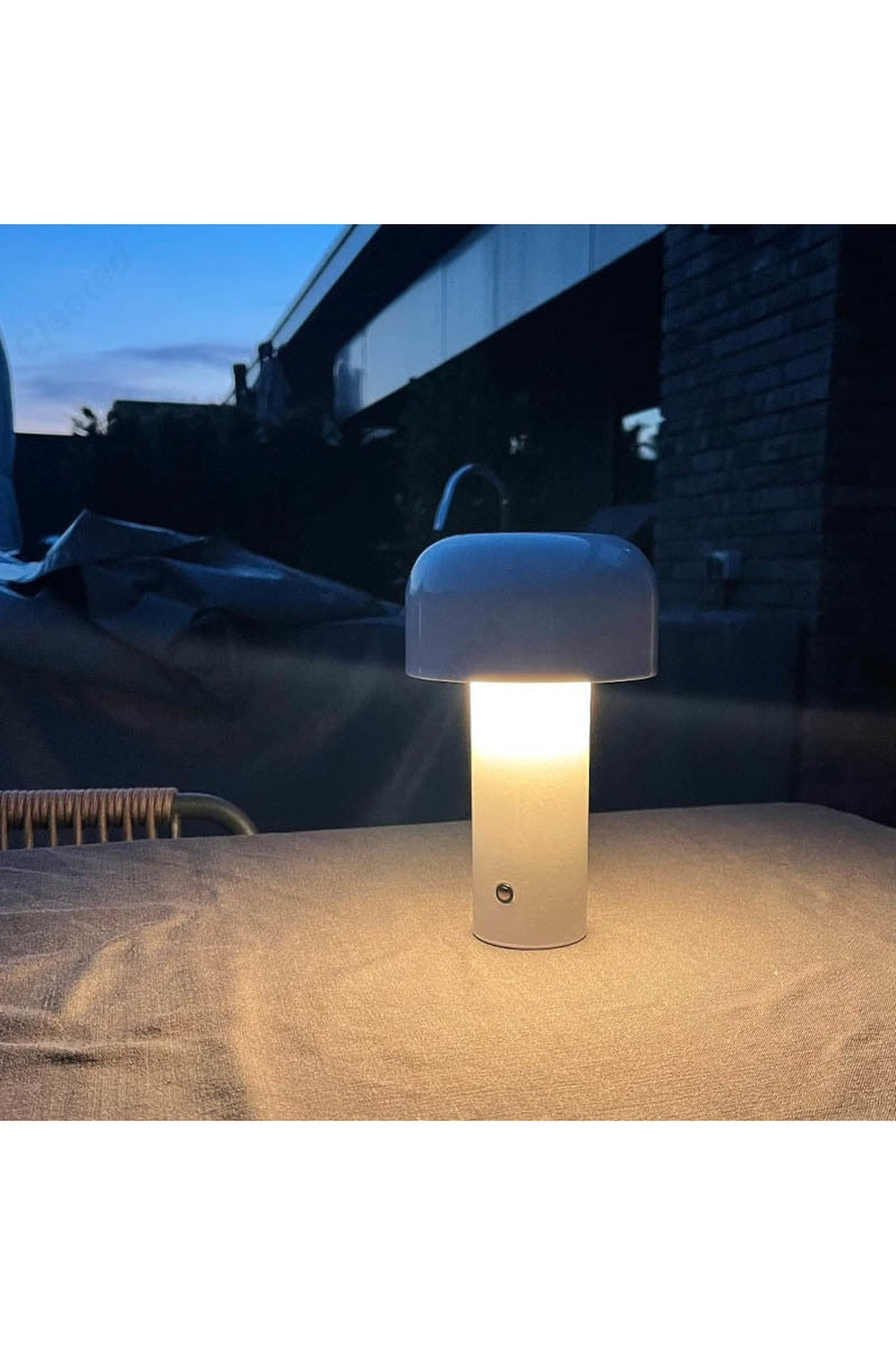 Modern Mushroom-Shaped Table Lamp in ABS and Aluminum