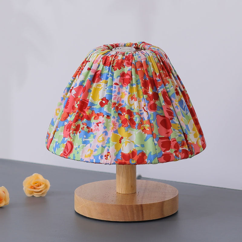 Modern Minimalist Iron Flower Table Lamp - 1-Bulb Design