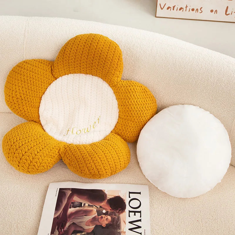 Daisy Shaped Decorative Cushion
