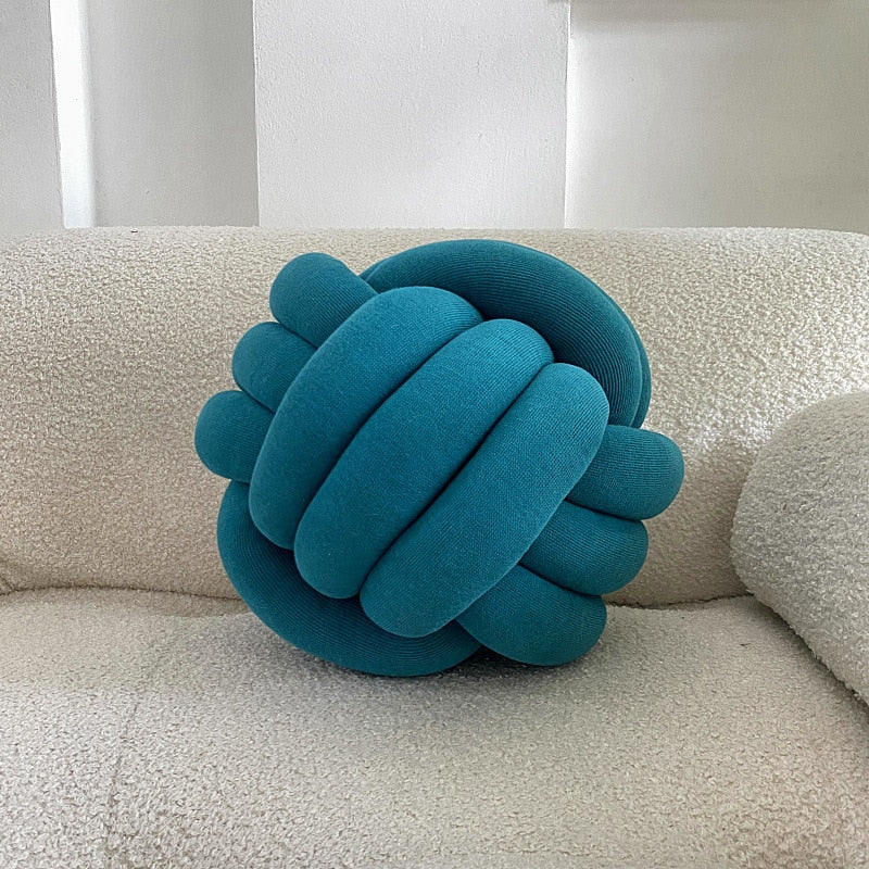 Knot Pillow in 100% Cotton Fabric