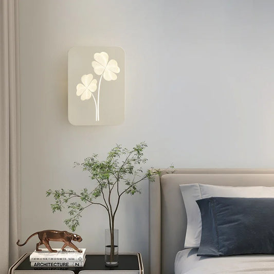 Minimalist LED Wall Lamp in Aluminum and Acrylic