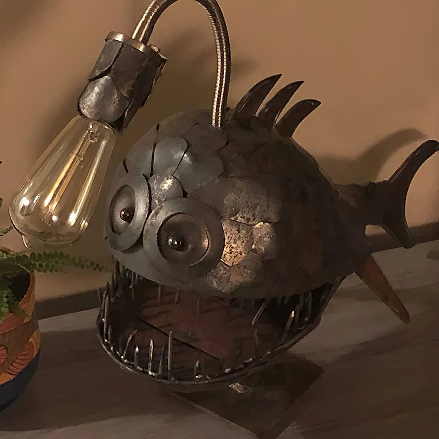 Retro Fish Design Table Lamp with Soft Ambient Light