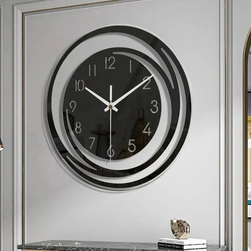 Modern Silent Round Wall Clock with Minimalist Design