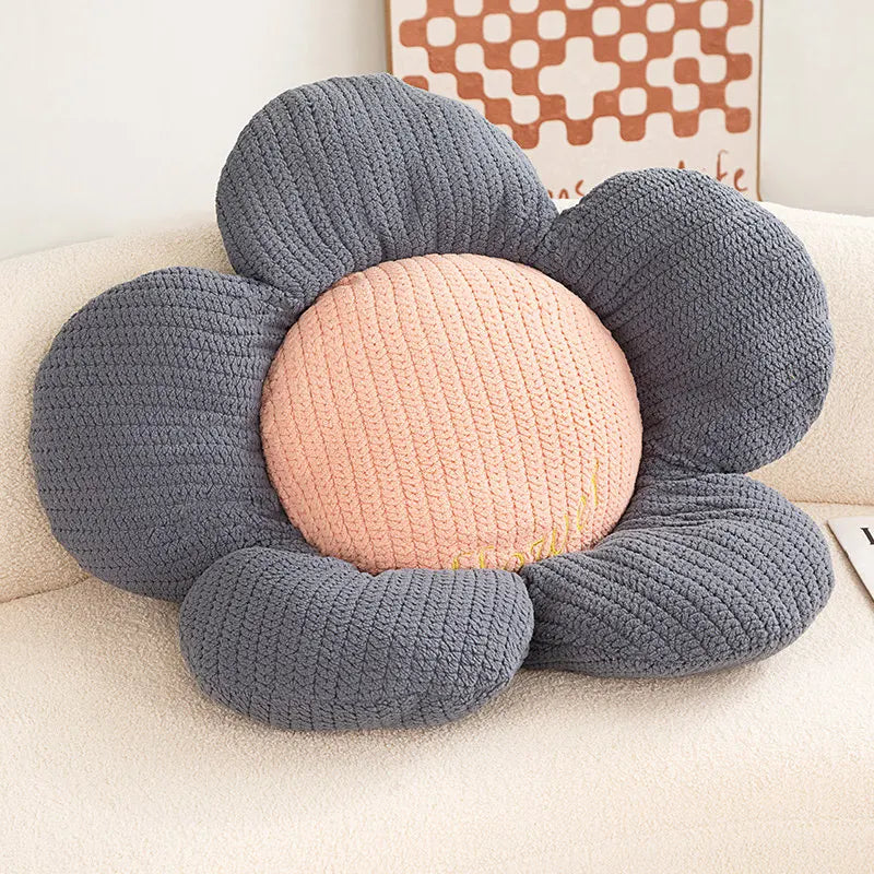 Daisy Shaped Decorative Cushion