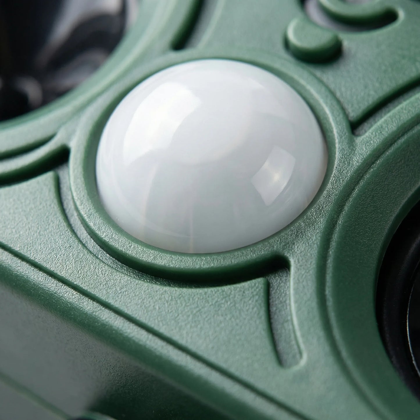 Solar-Powered Ultrasonic Animal Repeller with Motion Sensor