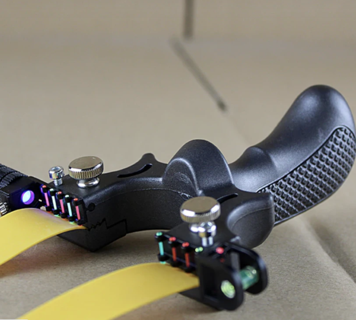 High-Precision Laser Catapult with Adjustable Sight