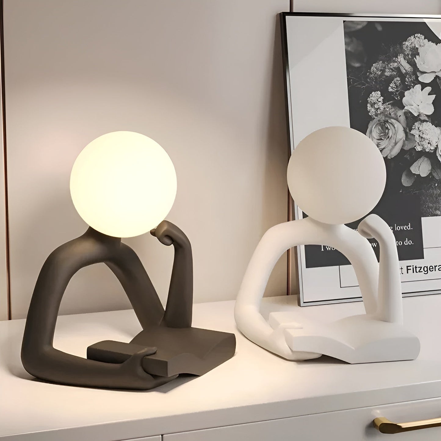 Modern Abstract Table Lamp with USB Power – Elegant Resin Design for Atmospheric Lighting