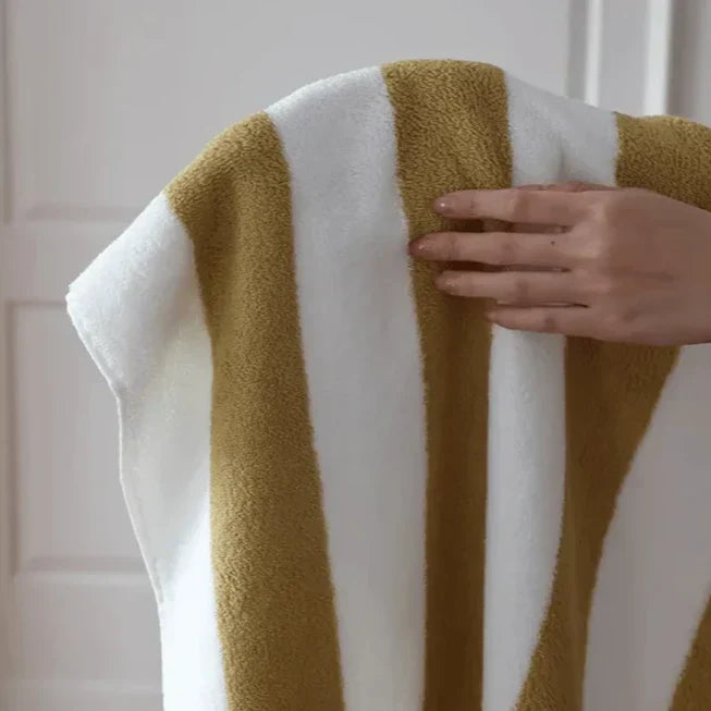 Chunky Retro Striped Cotton Towel