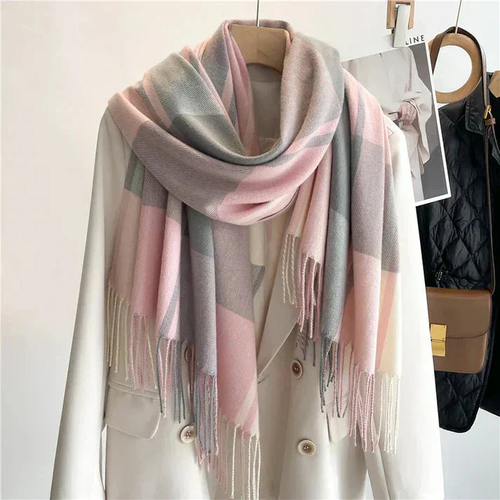 Elegant Checkered Scarf - Warm Premium Fabric Accessory