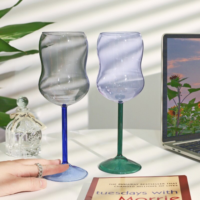 Two-Tone Chubby Wine Glass in Borosilicate Glass