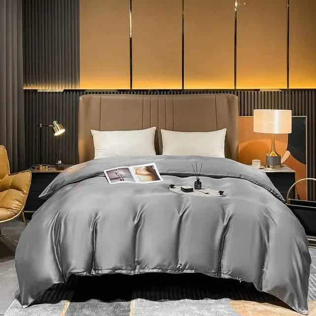 Luxurious Mulberry Silk Duvet Cover with Zipper Closure
