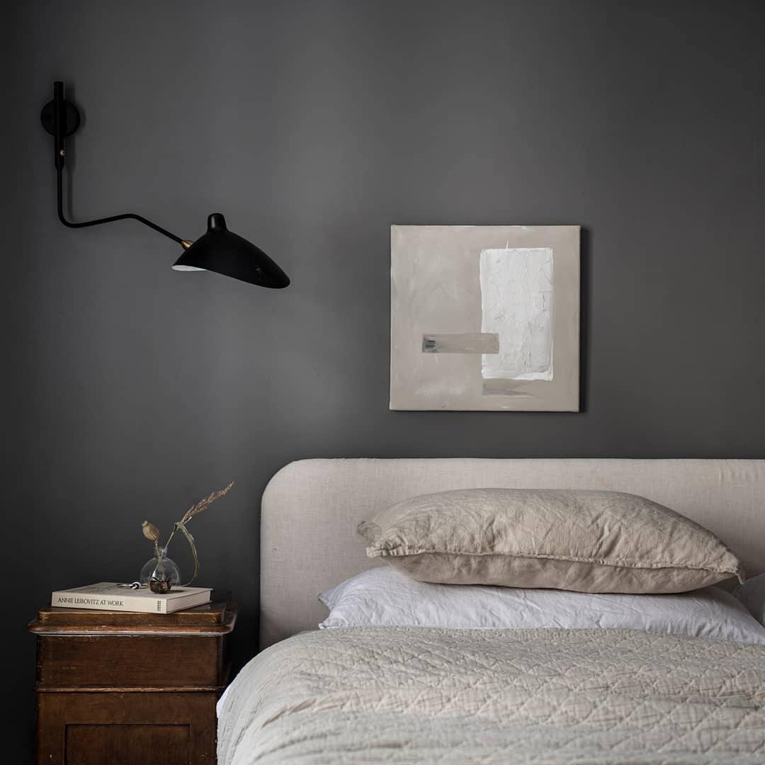 Modern Adjustable Wall Lamp with Rotating Shade